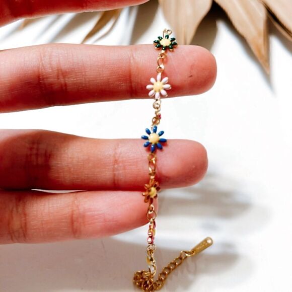 Floral bracelet #1123 - Picture 3 of 3